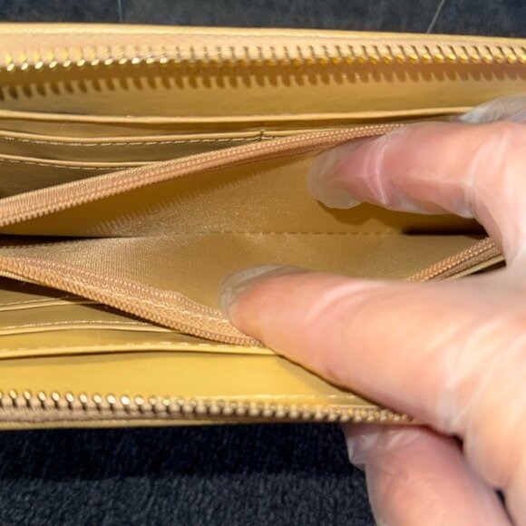 Badgley Mischka Vegan Leather Gold Studded Zippered Wallet (EUC) - Picture 14 of 17